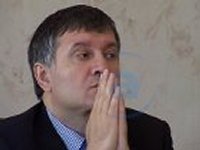 Аваков объяснил, что Януковича не стали задерживать, чтоб не провоцировать ситуацию в Крыму