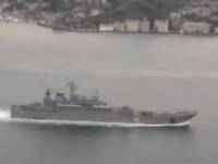 Российские десантные корабли зашли в Черное море
