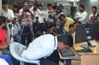 Житель Индии установил рекорд по скоростному набору текста… носом