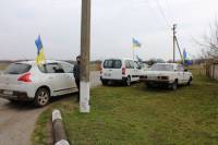 На улицах Мариуполя появились автомобили с флагами Украины