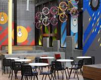 В Австралии знают, как сделать из заброшенных заправок яркие арт-объекты