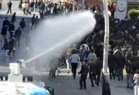 В Турции противников Эрдогана разогнали водометами и слезоточивым газом