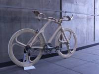 И кто сказал, что не нужно изобретать велосипед? Иногда получаются очень необычные экземпляры