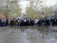 Пророссийские митингующие в Одессе двинулись к зданию СБУ
