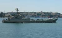 Из разблокированной бухты Донузлав направились в Одессу сразу шесть украинских кораблей