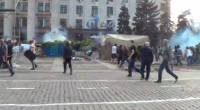 Одесские евромайдановцы штурмуют палаточный городок на Куликовом поле. А антимайдановцы готовят захват здания ОГА