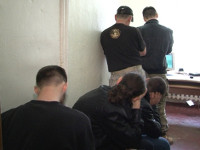 В центре Харькова задержаны 10 мирных человек в боевом снаряжении