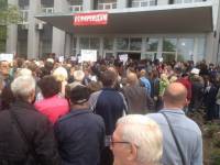 ДНР отчиталась: на Донбассе явка на 12:00 - 32,7%, на Луганщине - 65%