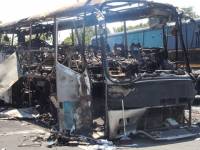 В Киеве неизвестные взорвали автобус