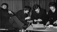 Коллекция рисунков Джона Леннона была продана на торгах в Нью-Йорке за $2,9 млн