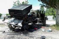 В Доброполье боевики обстреляли овощную базу. Свежие видео и фото с места событий