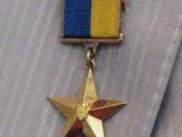 Порошенко присвоил звание «Герой Украины» троим участникам АТО. Посмертно