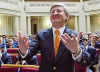 Ахметов поддержал мирный план Порошенко и встретился с Медведчуком