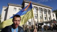 Начались беспорядки возле консульского отдела РФ в Киеве