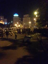 Ночью на Майдан напали неизвестные в балаклавах с кастетами, цепями, битами и оружием. Искали негров. Есть раненые