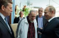 По дороге на ЧМ по футболу Путин решил проведать своего старого друга Фиделя Кастро