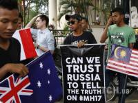 «Можно ли верить, что Россия скажет правду о MH17?» Малазийцы пикетировали посольство России