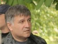 Аваков назвал Яроша тупым фигляром и заявил, что по его вине погибли и были взяты в плен 32 бойца