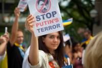 В США и Канаде прошли акции протеста против агрессии России в отношении Украины