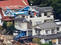 В Японии ливневые дожди спровоцировали массовые оползни