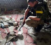В Славянске обнаружено логово террористов. Грязь, бутылки из-под спиртного и шприцы
