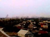На окраине Мауриуполя - взрывы. По городу ползут слухи о российских танках