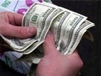 Доллар на межбанке поднялся выше 14 гривен