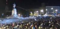 В Харькове сносят памятник Ленину. Онлайн трансляция