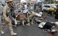 В Йемене cмертник взорвал толпу демонстрантов-шиитов. Фото с места событий. Часть 2