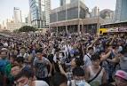В Гонконге полиция после двух недель затишья в очередной раз попыталась разогнать студенческий митинг