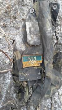 Обнаружены захоронения двоих украинских солдат на Донбассе