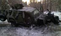 На Луганщине возле границы с Россией на мине подорвался бронированный «Кугуар»