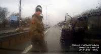 В Сети появилось видео избиения человека на Бориспольской трассе. «Айдар» настаивает на своей непричастности