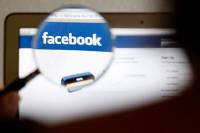 В США женщина избила свою бабушку за... отказ дружить в «Фейсбуке»