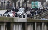 В новой перестрелке в Париже погибли два человека