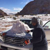 Вы не поверите, но в Саудовской Аравии выпал снег