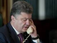 Меркель назвала Порошенко предпосылки для мирного урегулирования ситуации на Донбассе