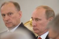 Ближайшее окружение Путина сократилось до небольшой группы силовиков /Bloomberg/