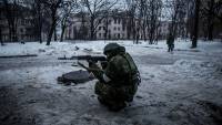 Захарченко: Мариуполь штурмовать не будем, там наши люди. Но будем подавлять позиции силовиков