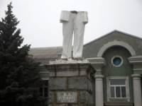 В Бердянске снесли второй за день памятник Ленину