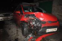 В Киеве пьяный СБУшник протаранил сразу три припаркованные машины