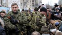 Боевики говорят о создании котла под Дебальцево. Захарченко призвал украинских военных сдать оружие