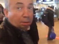 Журналисты засекли мэра Донецка в аэропорту Брюсселя