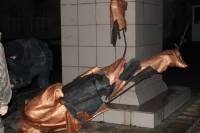 В Мелитополе повредили сразу два памятника Ленину