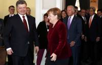 План по урегулированию кризиса на Донбассе, предложенный Меркель и Олландом, может дать результаты /Порошенко/