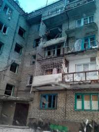 Руины и воронки от снарядов. Так теперь выглядит поселок Мироновский под Дебальцево