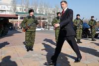 За уничтожение инфраструктуры Донбасса Захарченко стал... генерал-майором ЛНР