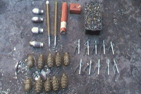 На Луганщине у местного жителя обнаружили весьма внушительный арсенал боеприпасов