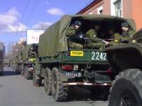 В столицу РФ вводят внутренние войска /СМИ/