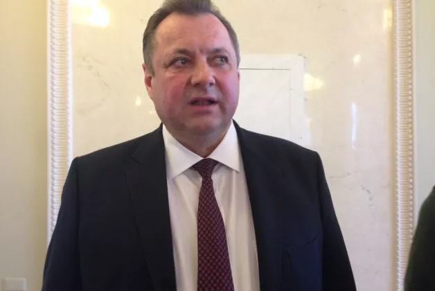 Экс-глава Госфининспекции обвинил Яценюка в том, что тот возглавил коррупционные схемы Януковича-Азарова